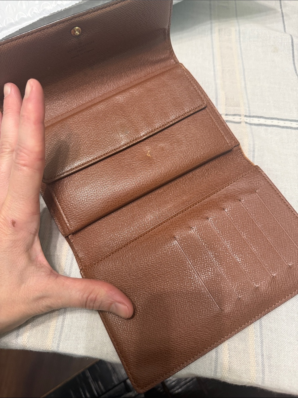 LV Wallet - Picture 5 of 6
